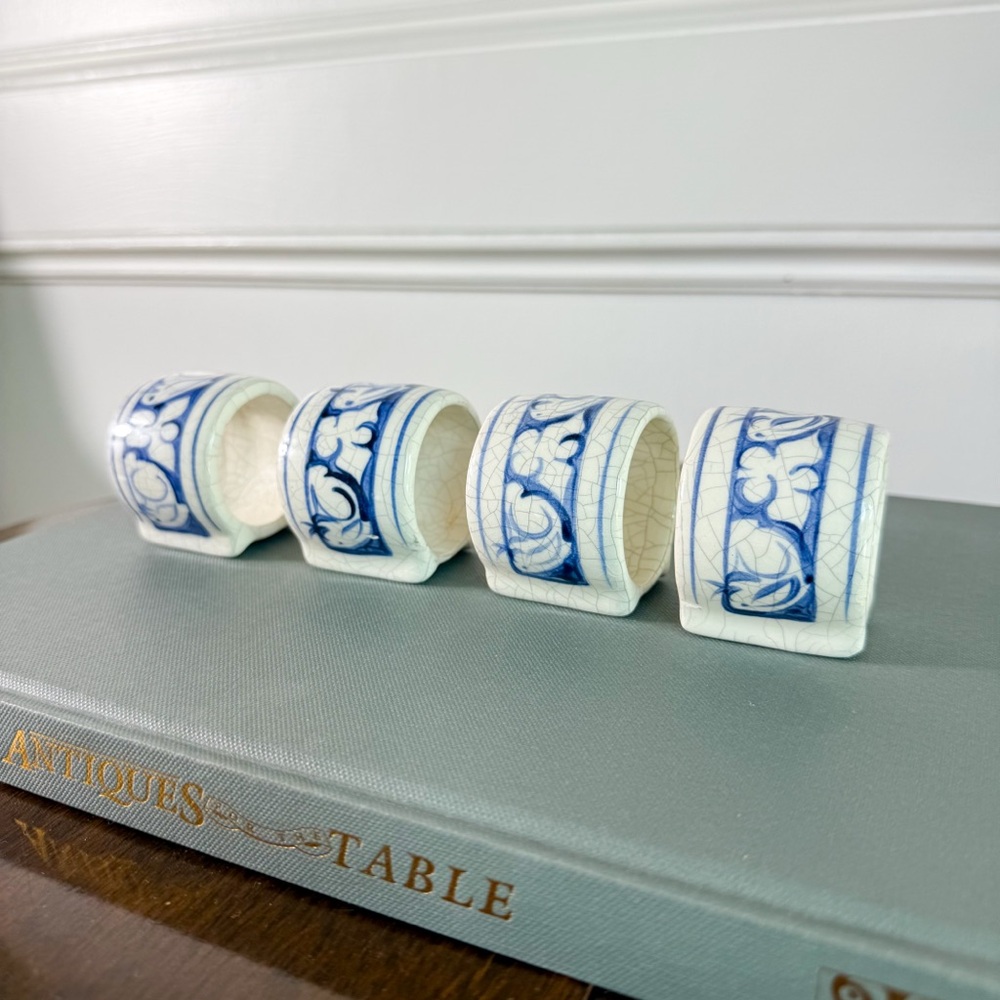 4pc Potting Shed Dedham Rabbit Napkin Rings Bunny Blue White Ceramic Crackle ‘89